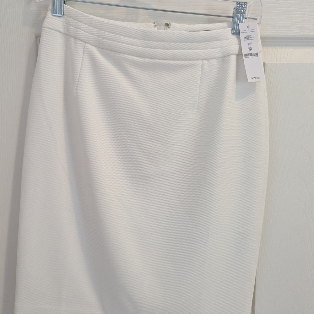 Elegant White Pencil Skirt